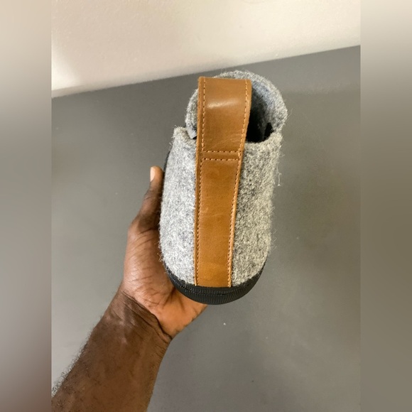 Huckberry Gray and Black Men's Loafers - Picture 8 of 14